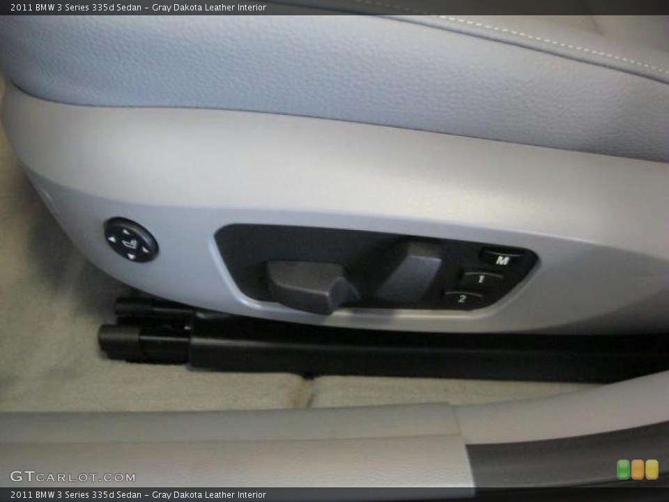 Gray Dakota Leather Interior Controls for the 2011 BMW 3 Series 335d Sedan #40164993