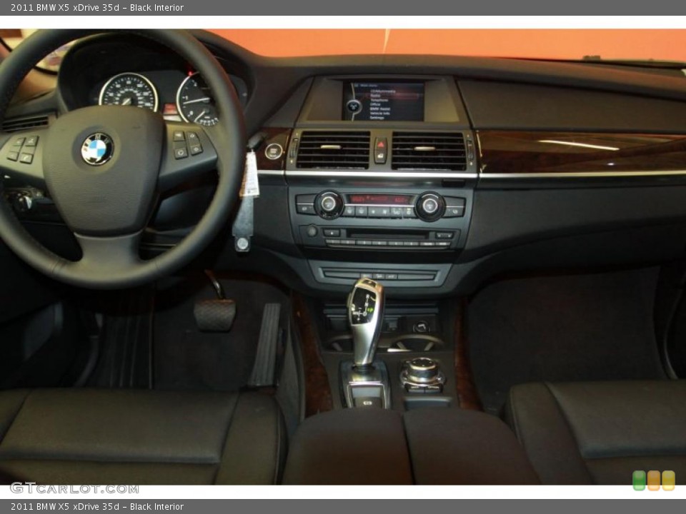 Black Interior Prime Interior for the 2011 BMW X5 xDrive 35d #40178518