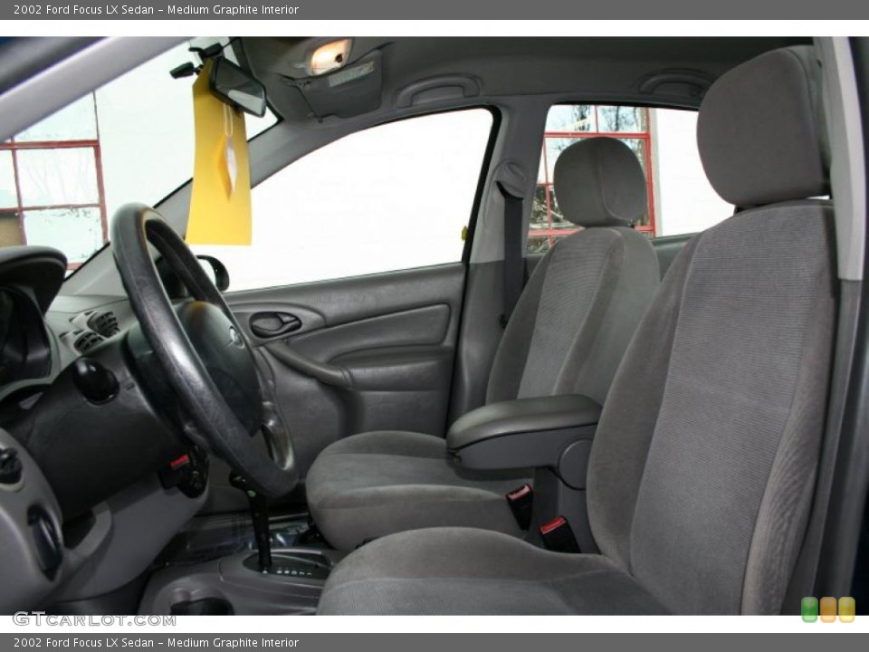 Medium Graphite Interior Photo for the 2002 Ford Focus LX Sedan #40187215