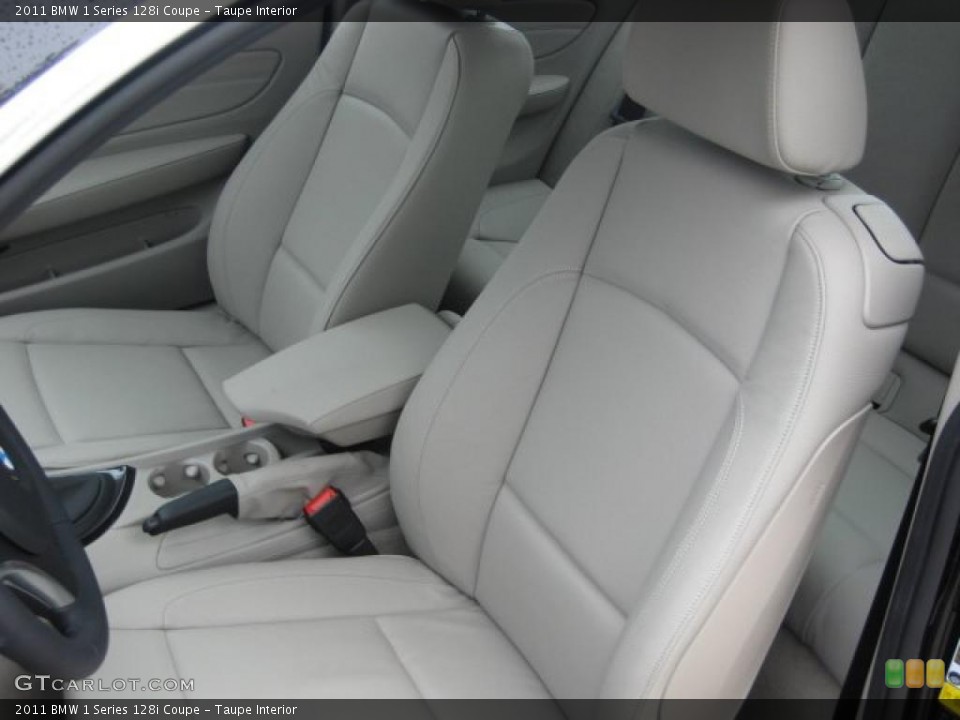 Taupe Interior Photo for the 2011 BMW 1 Series 128i Coupe #40188071