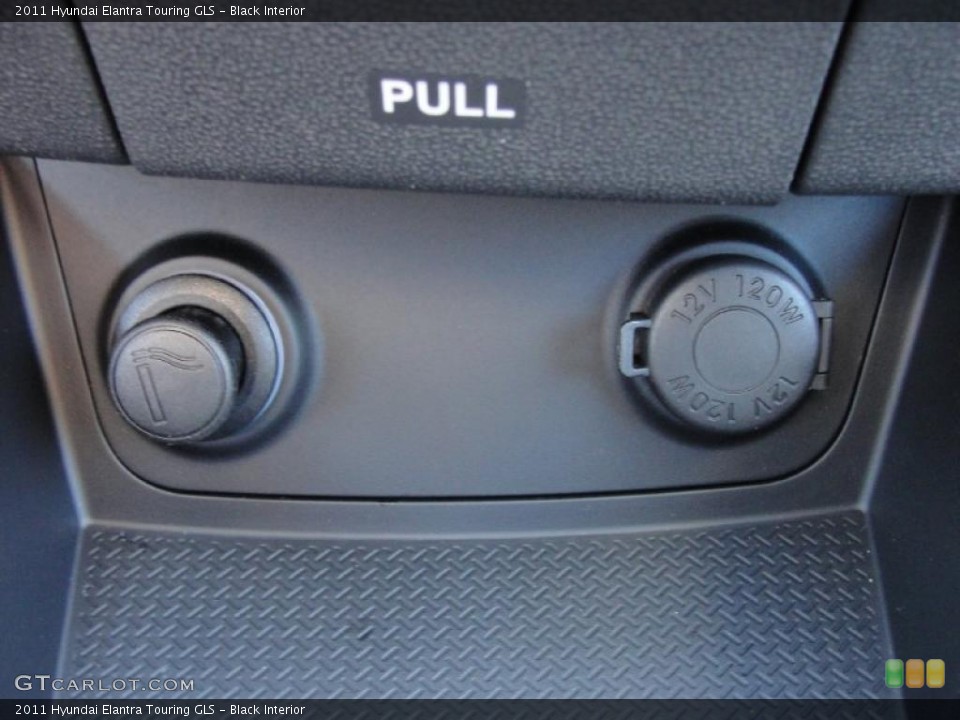 Black Interior Controls for the 2011 Hyundai Elantra Touring GLS #40200092