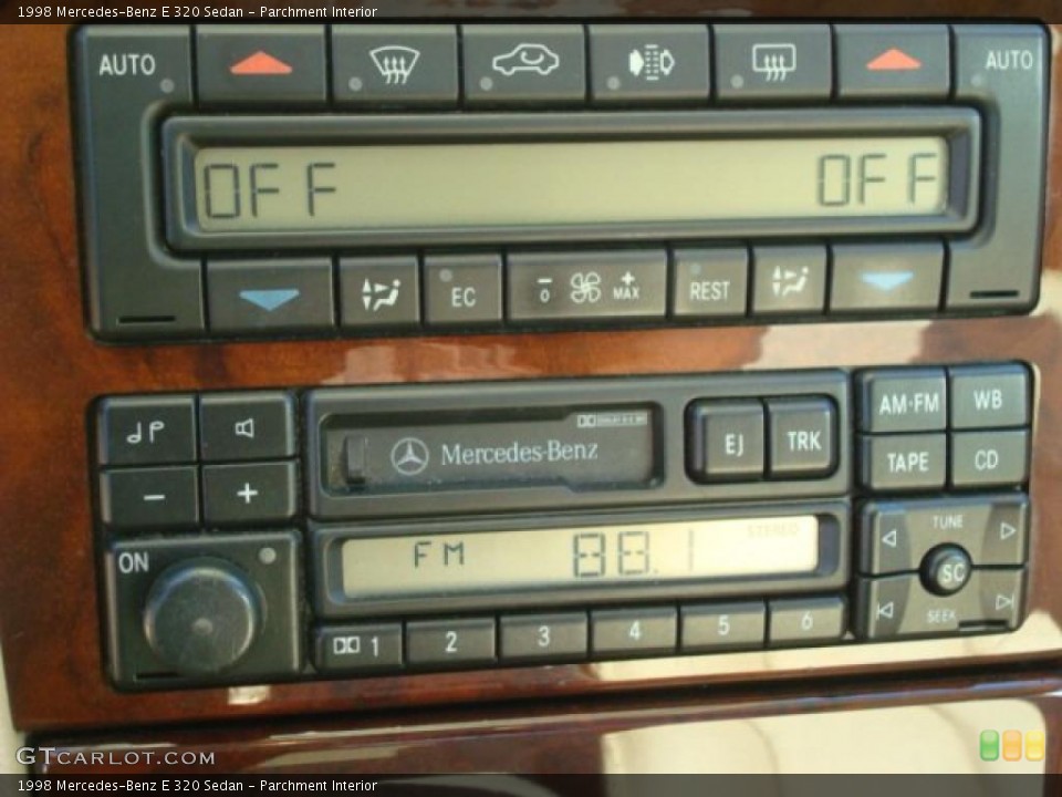 Parchment Interior Controls for the 1998 Mercedes-Benz E 320 Sedan #40204916
