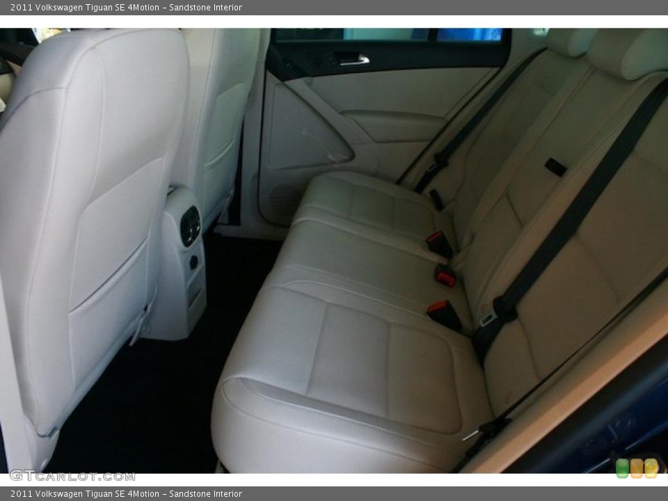 Sandstone Interior Photo for the 2011 Volkswagen Tiguan SE 4Motion #40208108