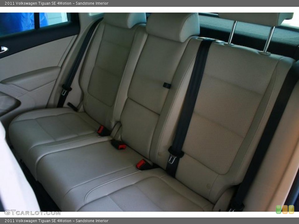 Sandstone Interior Photo for the 2011 Volkswagen Tiguan SE 4Motion #40208252