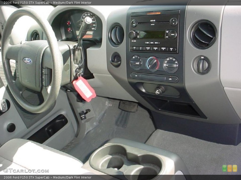 Medium/Dark Flint Interior Dashboard for the 2006 Ford F150 STX SuperCab #40210873