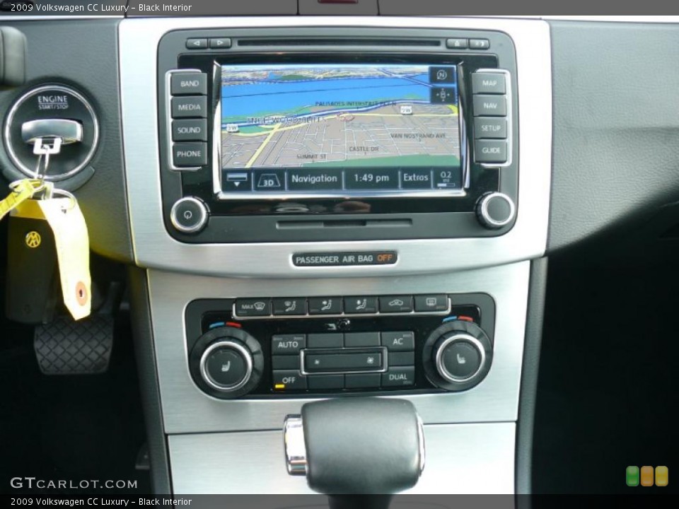 Black Interior Navigation for the 2009 Volkswagen CC Luxury #40214114