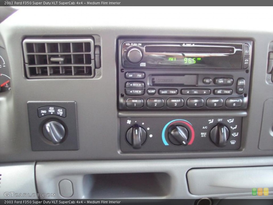 Medium Flint Interior Controls for the 2003 Ford F350 Super Duty XLT SuperCab 4x4 #40217380