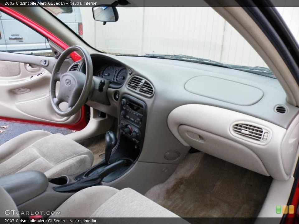 Neutral Interior Photo for the 2003 Oldsmobile Alero GL Sedan #40226398
