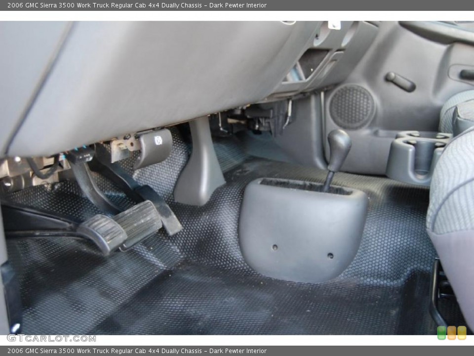 Dark Pewter Interior Photo for the 2006 GMC Sierra 3500 Work Truck Regular Cab 4x4 Dually Chassis #40229914
