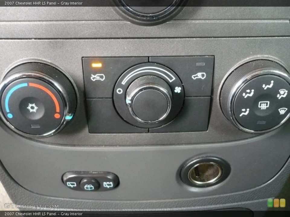 Gray Interior Controls for the 2007 Chevrolet HHR LS Panel #40232818