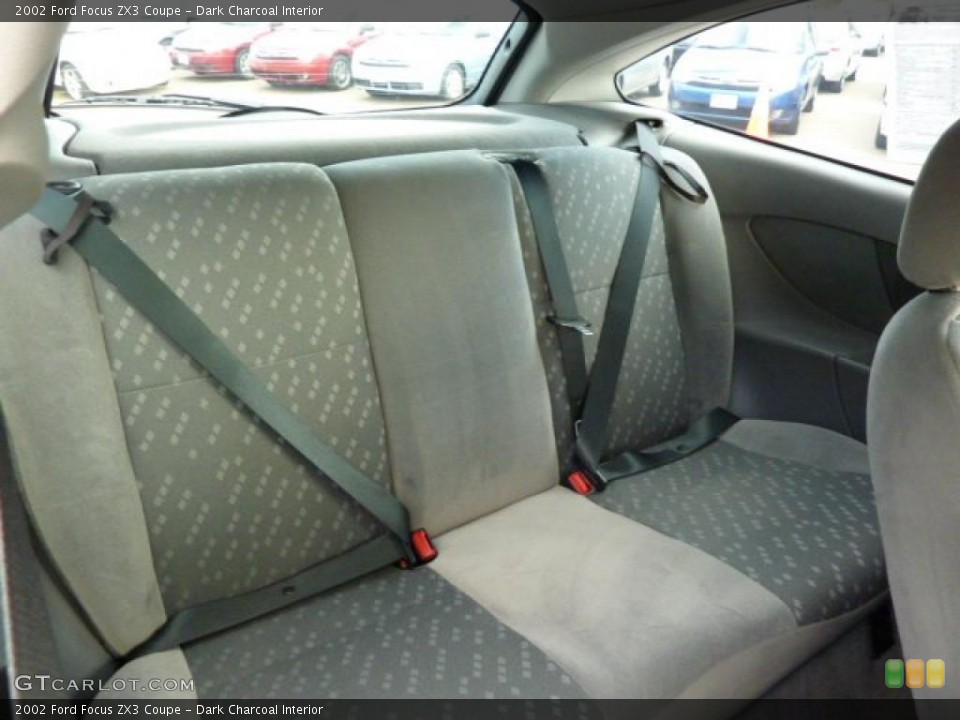 Dark Charcoal Interior Photo for the 2002 Ford Focus ZX3 Coupe #40243710