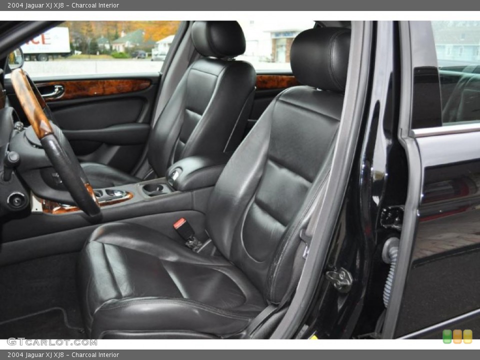 Charcoal Interior Photo for the 2004 Jaguar XJ XJ8 #40254038