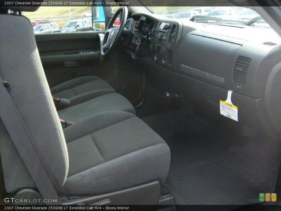 Ebony Interior Dashboard for the 2007 Chevrolet Silverado 2500HD LT Extended Cab 4x4 #40255910