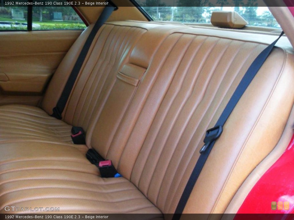 Beige Interior Photo for the 1992 Mercedes-Benz 190 Class 190E 2.3 #40267058