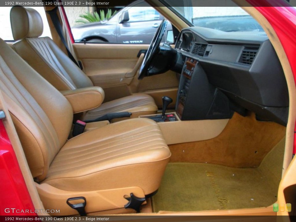 Beige Interior Photo for the 1992 Mercedes-Benz 190 Class 190E 2.3 #40267070