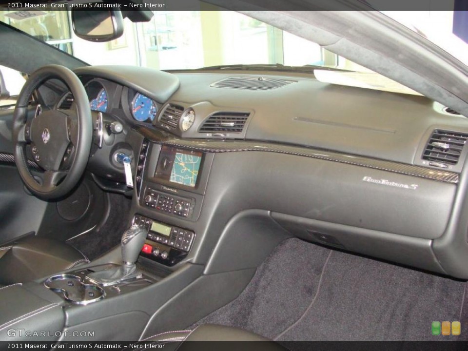 Nero Interior Dashboard for the 2011 Maserati GranTurismo S Automatic #40272246