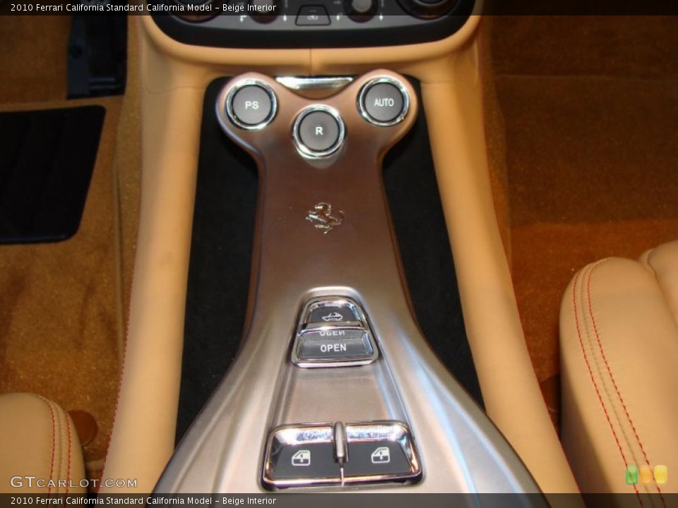 Beige Interior Controls for the 2010 Ferrari California  #40273030