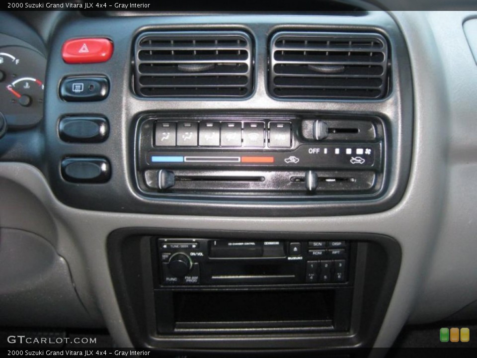 Gray Interior Controls for the 2000 Suzuki Grand Vitara JLX 4x4 #40285066