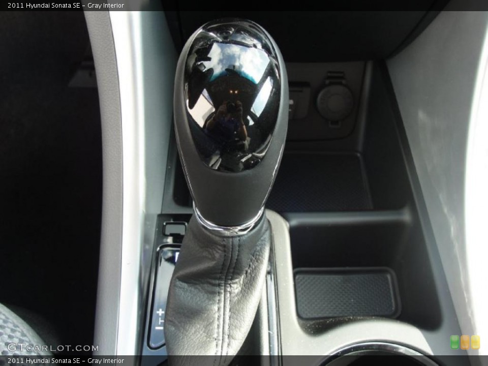 Gray Interior Transmission for the 2011 Hyundai Sonata SE #40288662
