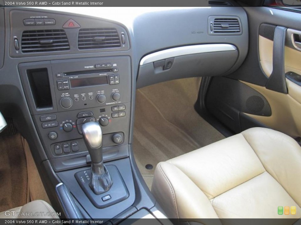 Gobi Sand R Metallic Interior Photo for the 2004 Volvo S60 R AWD #40291039