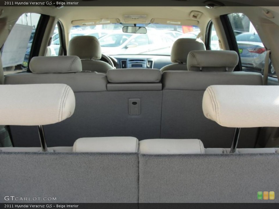 Beige Interior Photo for the 2011 Hyundai Veracruz GLS #40292579