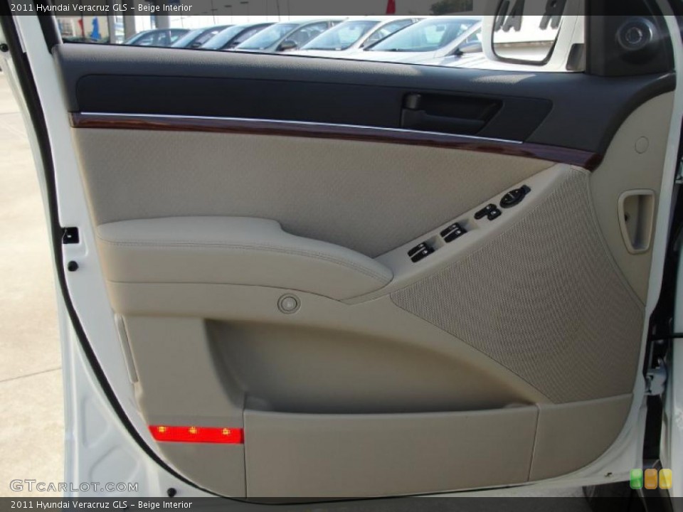 Beige Interior Door Panel for the 2011 Hyundai Veracruz GLS #40292631