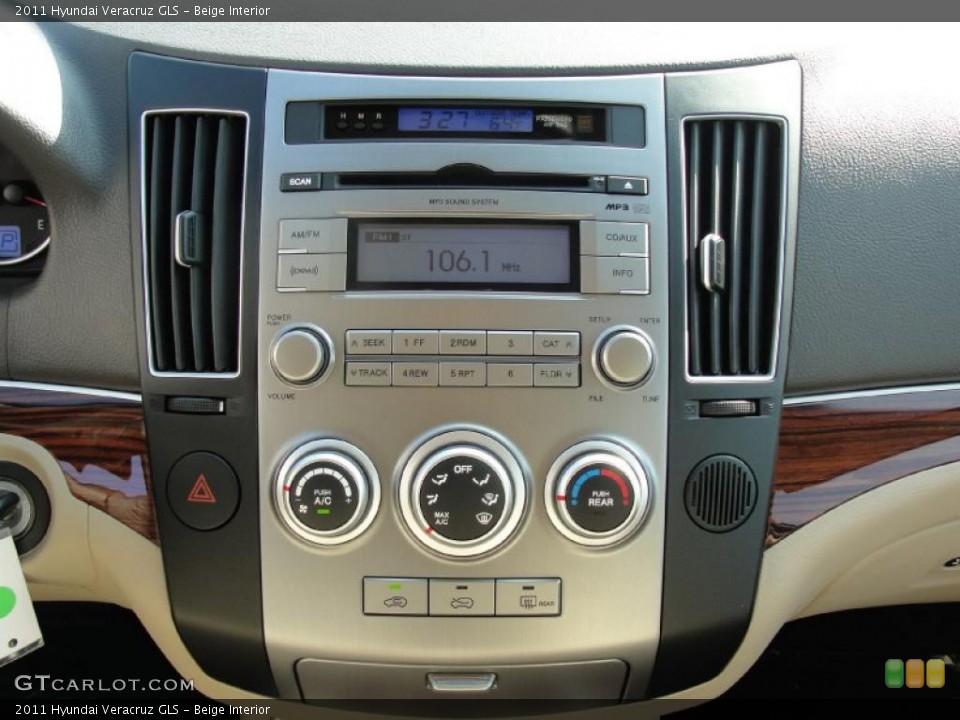Beige Interior Controls for the 2011 Hyundai Veracruz GLS #40292727