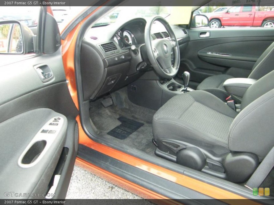 Ebony Interior Photo for the 2007 Pontiac G5 GT #40304468