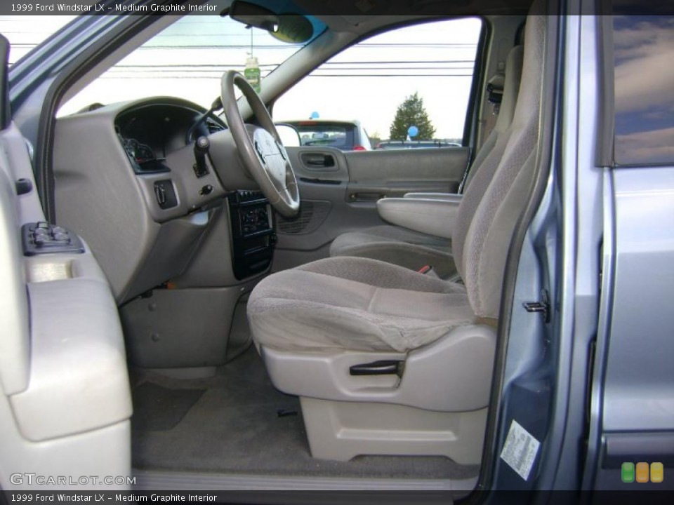 Medium Graphite Interior Photo for the 1999 Ford Windstar LX #40306496