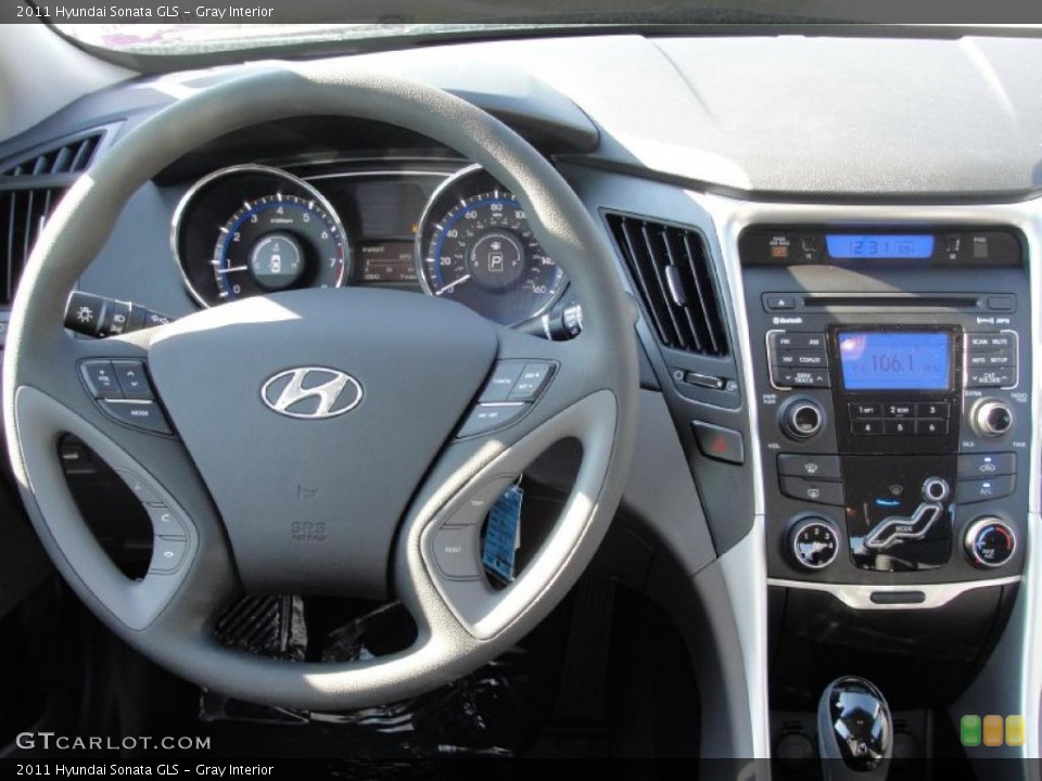 Gray Interior Dashboard for the 2011 Hyundai Sonata GLS #40306864