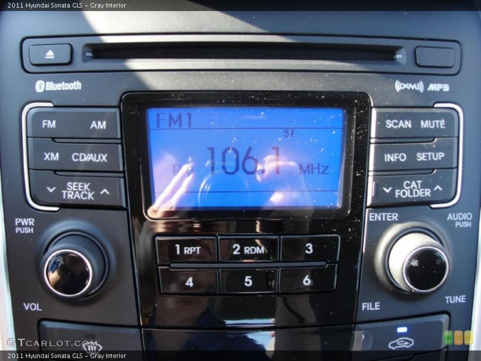 Gray Interior Controls for the 2011 Hyundai Sonata GLS #40306912