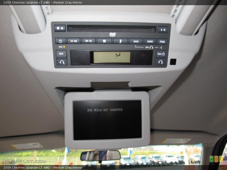 Medium Gray Interior Controls for the 2006 Chevrolet Uplander LT AWD #40315120
