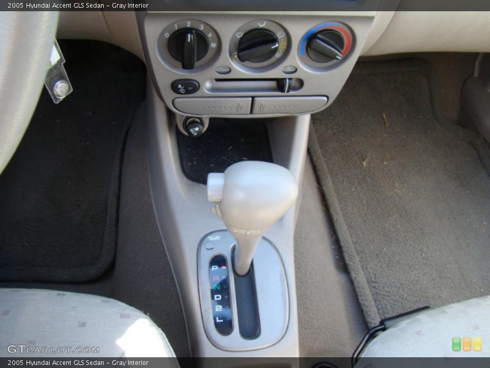 Gray Interior Transmission for the 2005 Hyundai Accent GLS Sedan #40316068