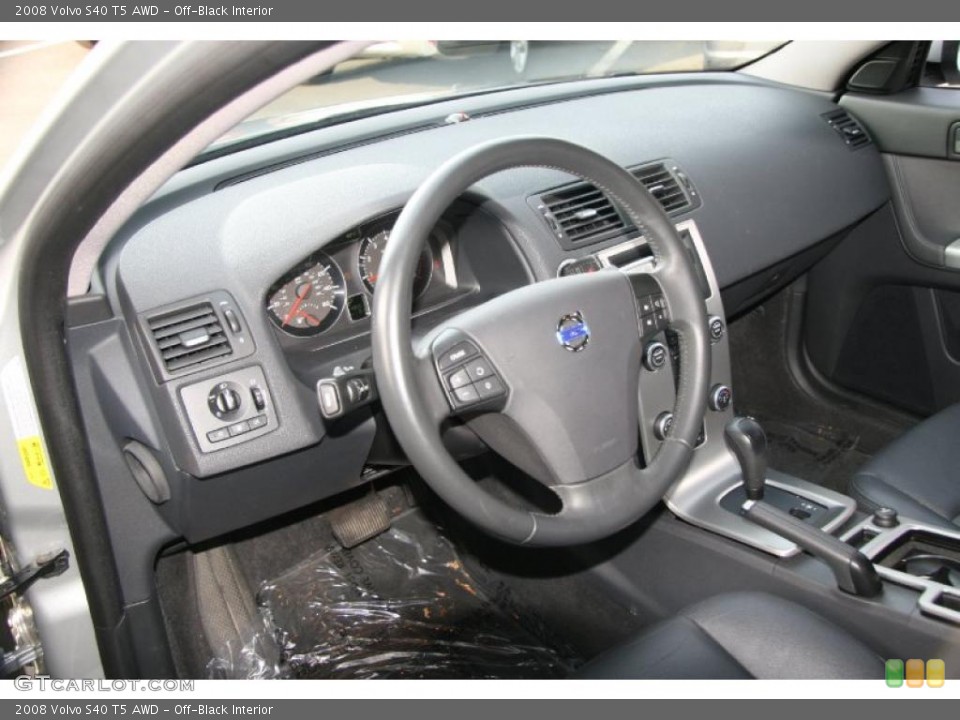 Off-Black Interior Dashboard for the 2008 Volvo S40 T5 AWD #40317896