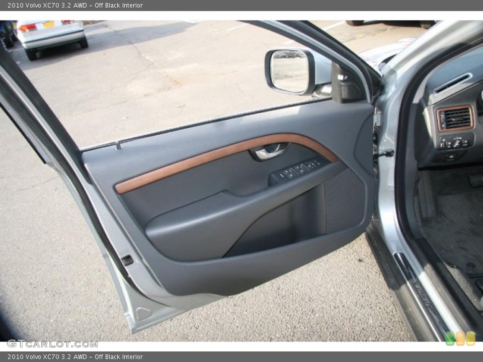 Off Black Interior Door Panel for the 2010 Volvo XC70 3.2 AWD #40318652
