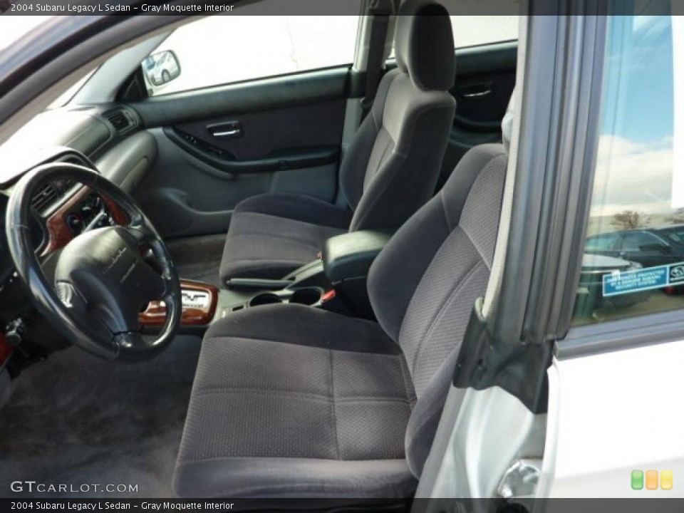 Gray Moquette Interior Photo for the 2004 Subaru Legacy L Sedan #40321168