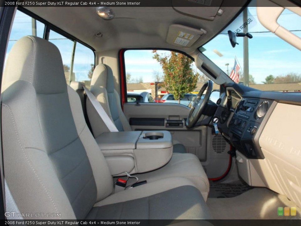 Medium Stone Interior Photo for the 2008 Ford F250 Super Duty XLT Regular Cab 4x4 #40321321