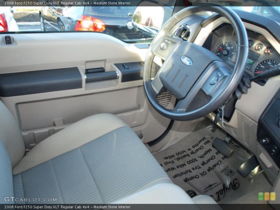 Medium Stone Interior Photo for the 2008 Ford F250 Super Duty XLT Regular Cab 4x4 #40321336