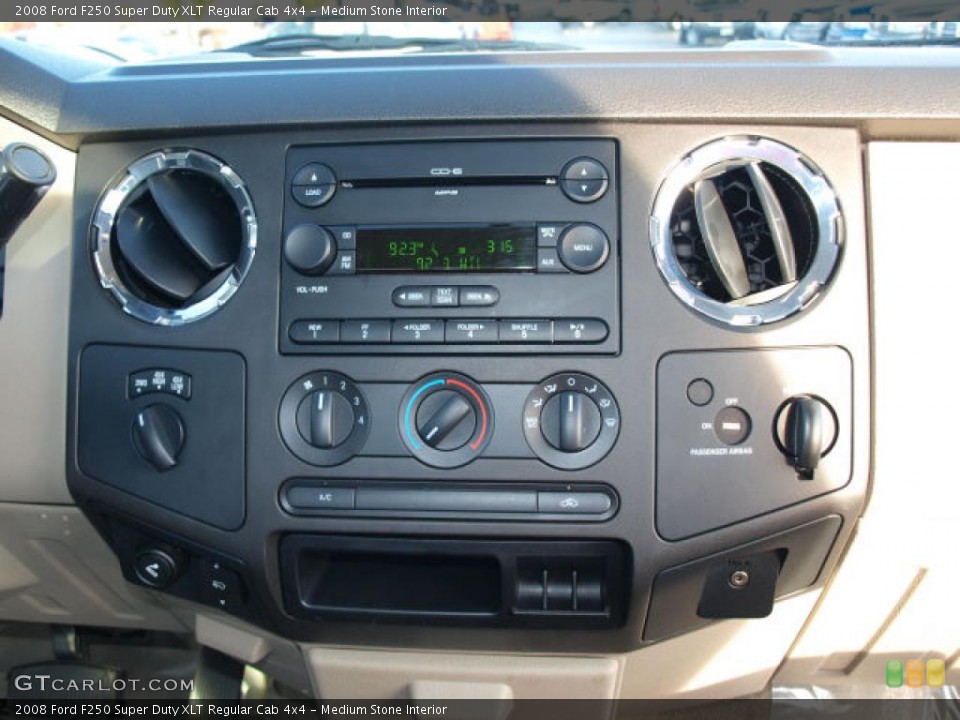 Medium Stone Interior Controls for the 2008 Ford F250 Super Duty XLT Regular Cab 4x4 #40321344