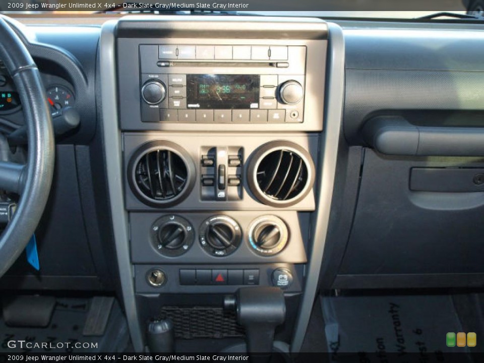 Dark Slate Gray/Medium Slate Gray Interior Controls for the 2009 Jeep Wrangler Unlimited X 4x4 #40321860
