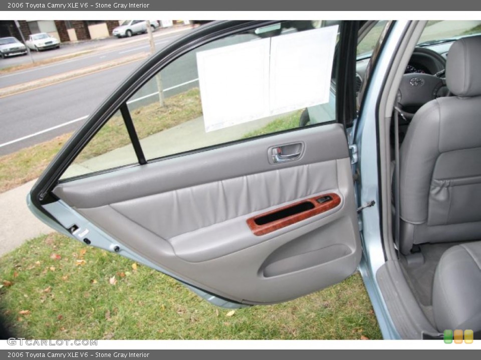 Stone Gray Interior Door Panel for the 2006 Toyota Camry XLE V6 #40326568