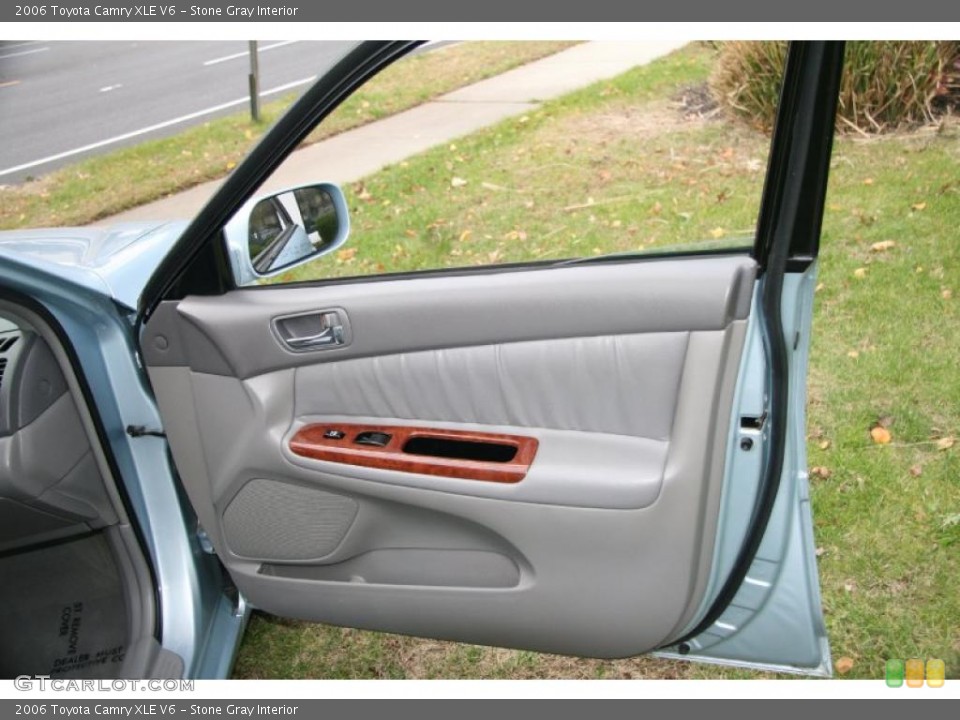 Stone Gray Interior Door Panel for the 2006 Toyota Camry XLE V6 #40326592