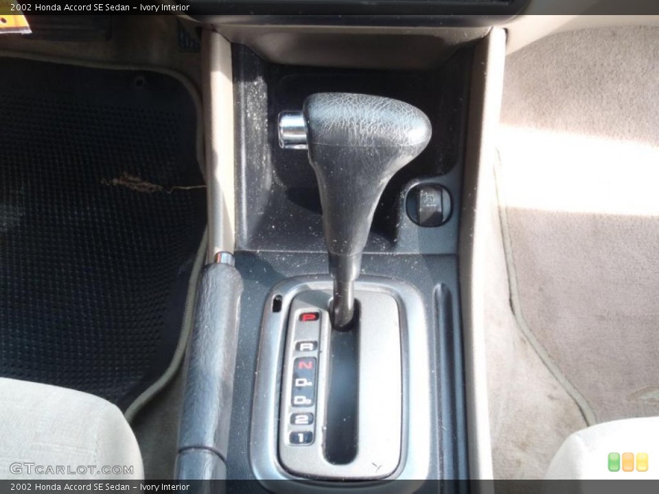 Ivory Interior Transmission for the 2002 Honda Accord SE Sedan #40328749