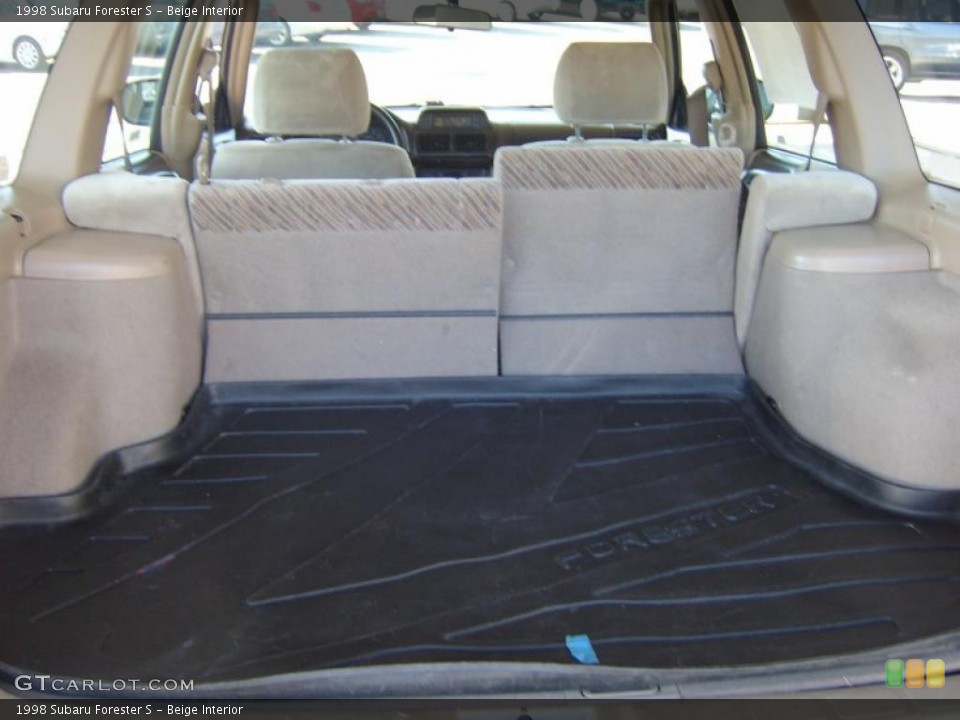 Beige Interior Trunk for the 1998 Subaru Forester S #40331733