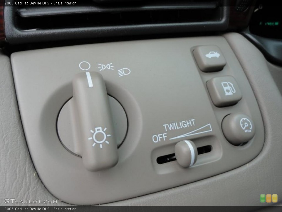 Shale Interior Controls for the 2005 Cadillac DeVille DHS #40339539