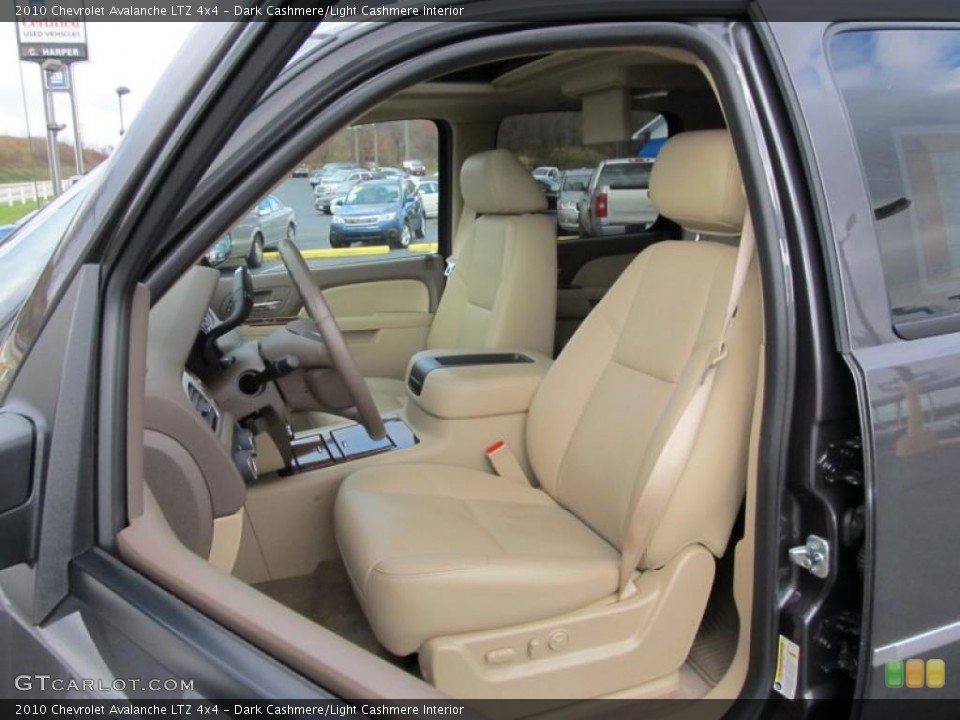 Dark Cashmere/Light Cashmere Interior Photo for the 2010 Chevrolet Avalanche LTZ 4x4 #40340011