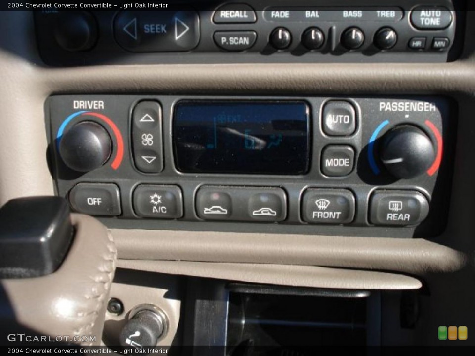 Light Oak Interior Controls for the 2004 Chevrolet Corvette Convertible #40340091