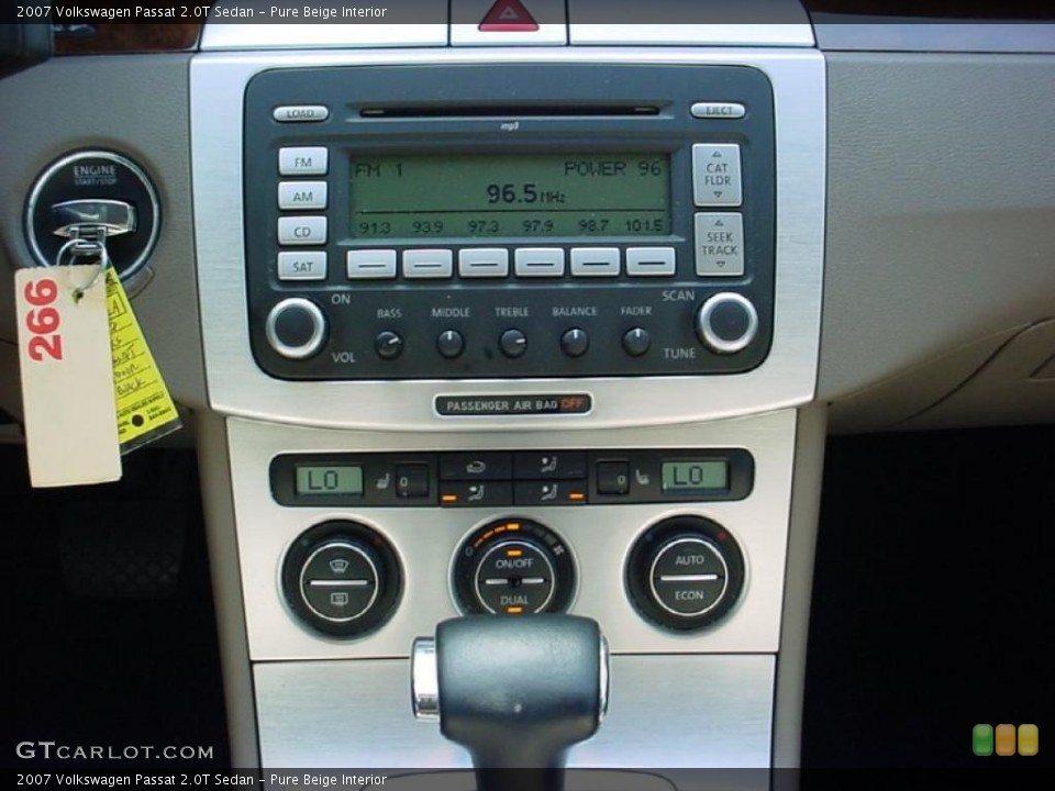 Pure Beige Interior Controls for the 2007 Volkswagen Passat 2.0T Sedan #40340655
