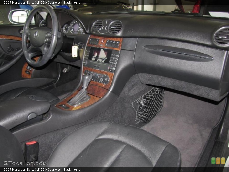 Black Interior Photo for the 2006 Mercedes-Benz CLK 350 Cabriolet #40345038