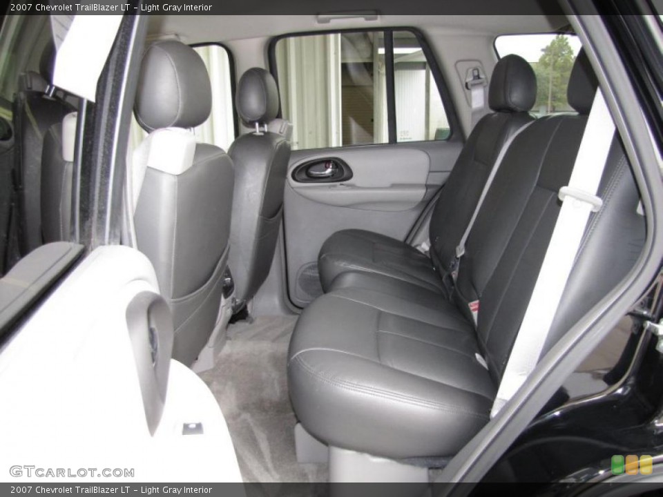 Light Gray Interior Photo for the 2007 Chevrolet TrailBlazer LT #40345230